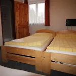 Konukevi U Elisky V Jizerskych Horach 3*