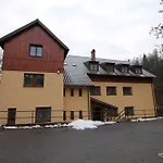 Konukevi U Elisky V Jizerskych Horach 3*