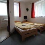 Konukevi U Elisky V Jizerskych Horach Bedřichov