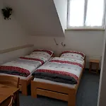 U Elisky V Jizerskych Horach Konukevi