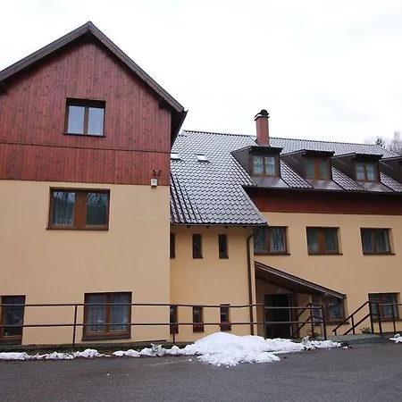 Pensionat U Elisky V Jizerskych Horach 3*