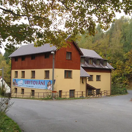 U Elišky V Jizerských Horách Affittacamere Bedřichov