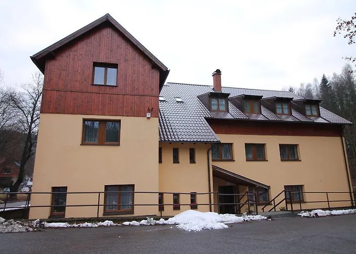 Pensionat U Elisky V Jizerskych Horach 3*